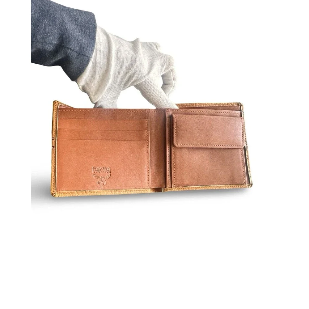 MCM Visetos Bifold Wallet Cognac Monogram – Authentic – Excellent Condition